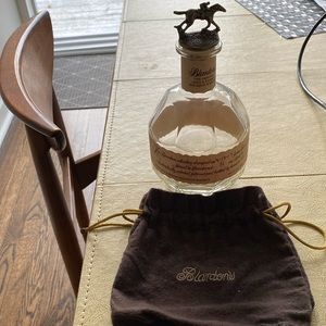 Blanton’s A topper with bottle and bag